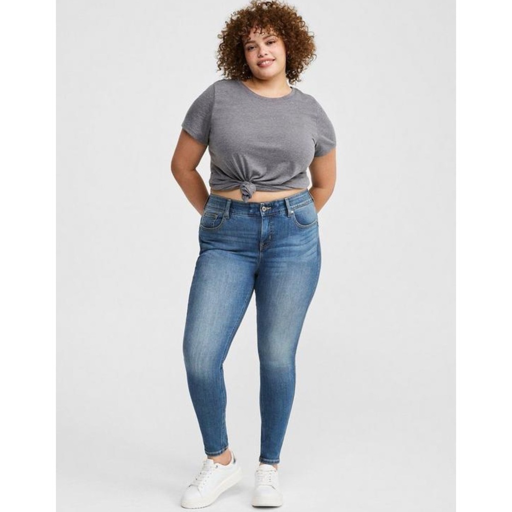 NWT Torrid Bombshell Skinny Premium Stretch High-Rise Jean in Heartthrob sz 16R